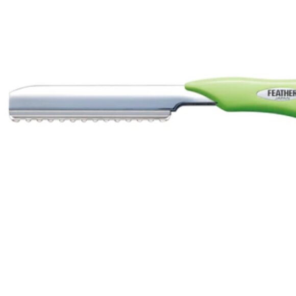 Feather Detail Styling Razor - Picture 3 of 6